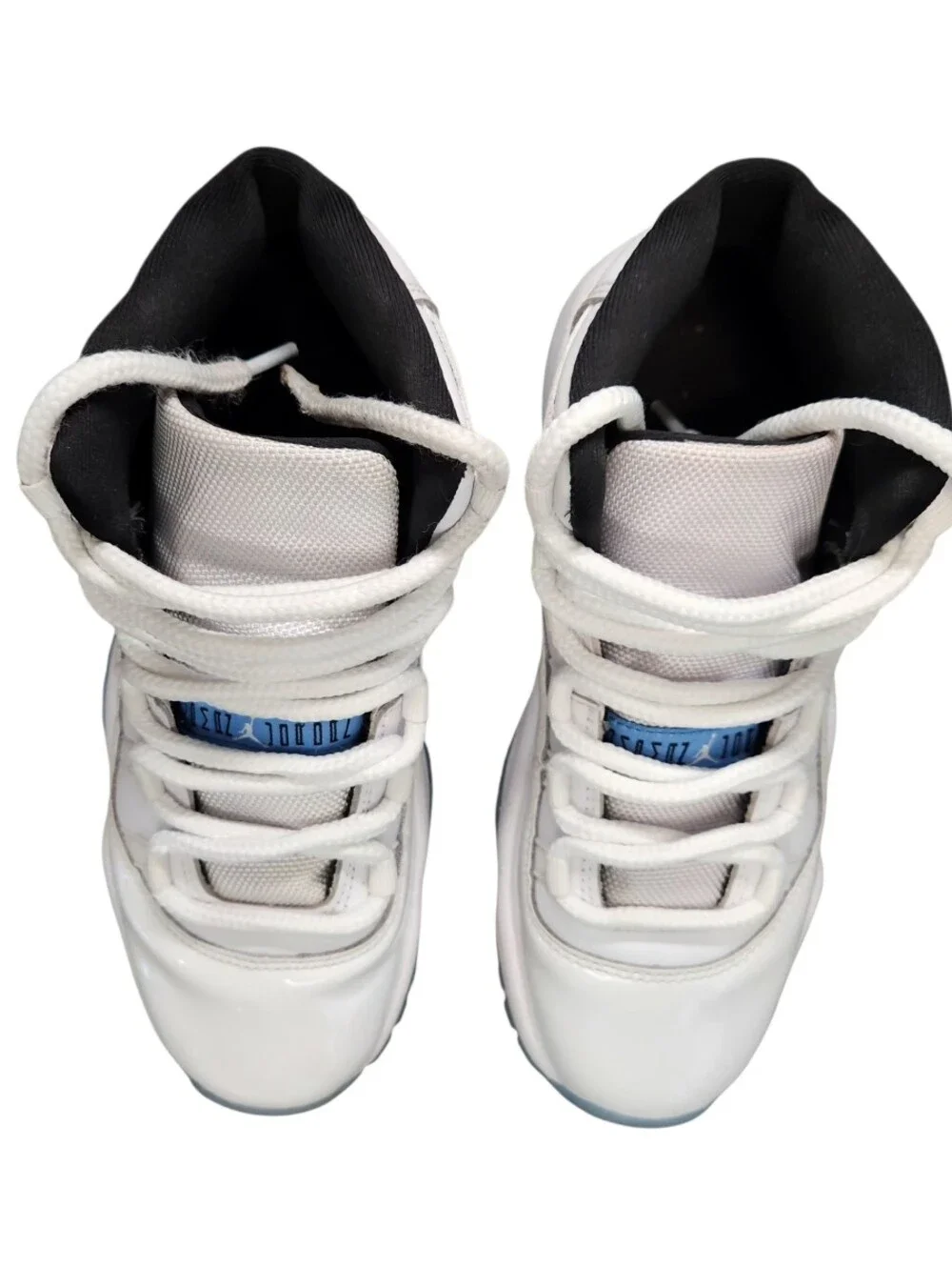 Jordan 11 Retro Legend Blue (2024)